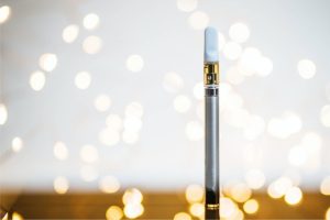 We prepared this guide to ensure you pair up with the right dab pen to fit your budget, dabbing needs & factors to consider before investing in it.