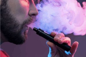 Vaping has become a popular way to enjoy some dank buds in Canada, but many consumers don’t know how to use a weed vape pen correctly. 